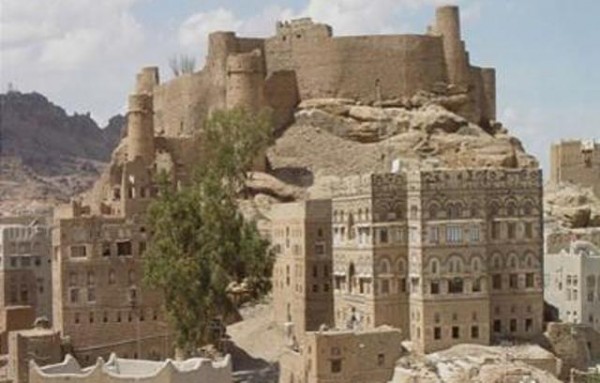 اليمن.. “أنصار الشريعة” تقتل 70 حوثياً وتدمر قلعة العامرية