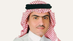 السبهان: قادة الخليج يواكبون الحدث والمسؤولية