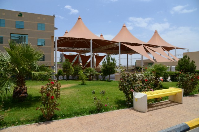 جامعة الملك خالد تعرِّف أكثر من ألف طالبة بآليات القبول الإلكتروني