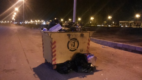 تجاوباً مع “المواطن”.. رفع أكوام النفايات المتكدسة بـ“مطار جازان”