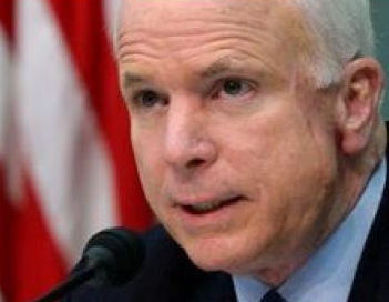 ماكين: رفضُ الكونجرس لضربة عسكرية في سوريا كارثة