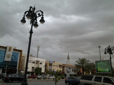الأرصاد: أمطار رعدية ورياح على مكة والمدينة وحائل والرياض