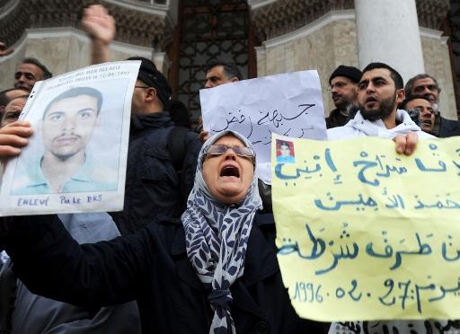تظاهرات ضد ومع بوتفليقة و3 قتلى في مواجهات مذهبية بجنوب الجزائر