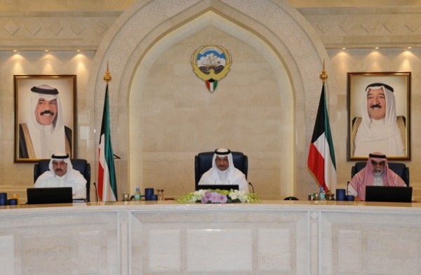 مجلس الوزراء الكويتي يعقد اجتماعاً طارئاً لبحث حادثة مسجد الإمام الصادق