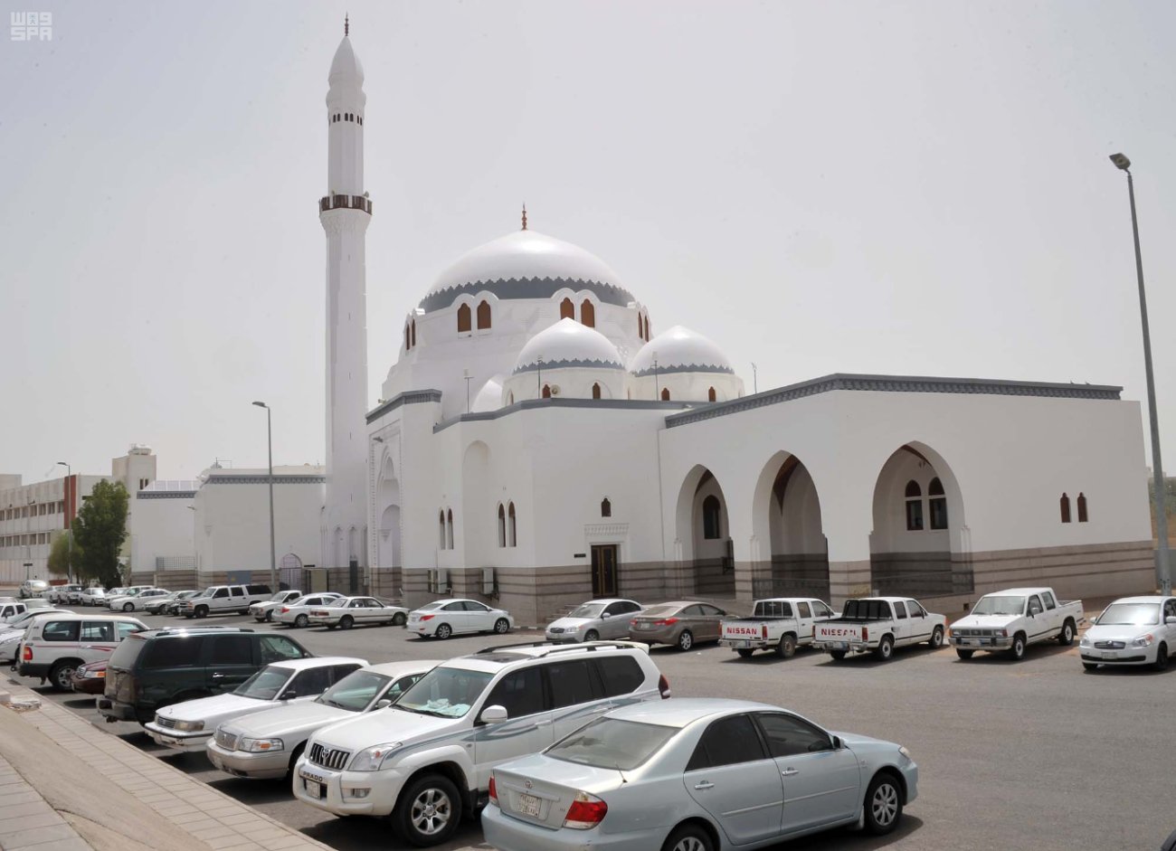 مسجد الجمعة بالمدينة المنورة مَعلم بارز من السيرة النبوية العطرة