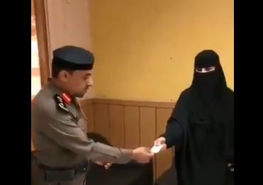 بالفيديو.. هند الدبيخي صاحبة أول رخصة قيادة نسائية سعودية في القصيم