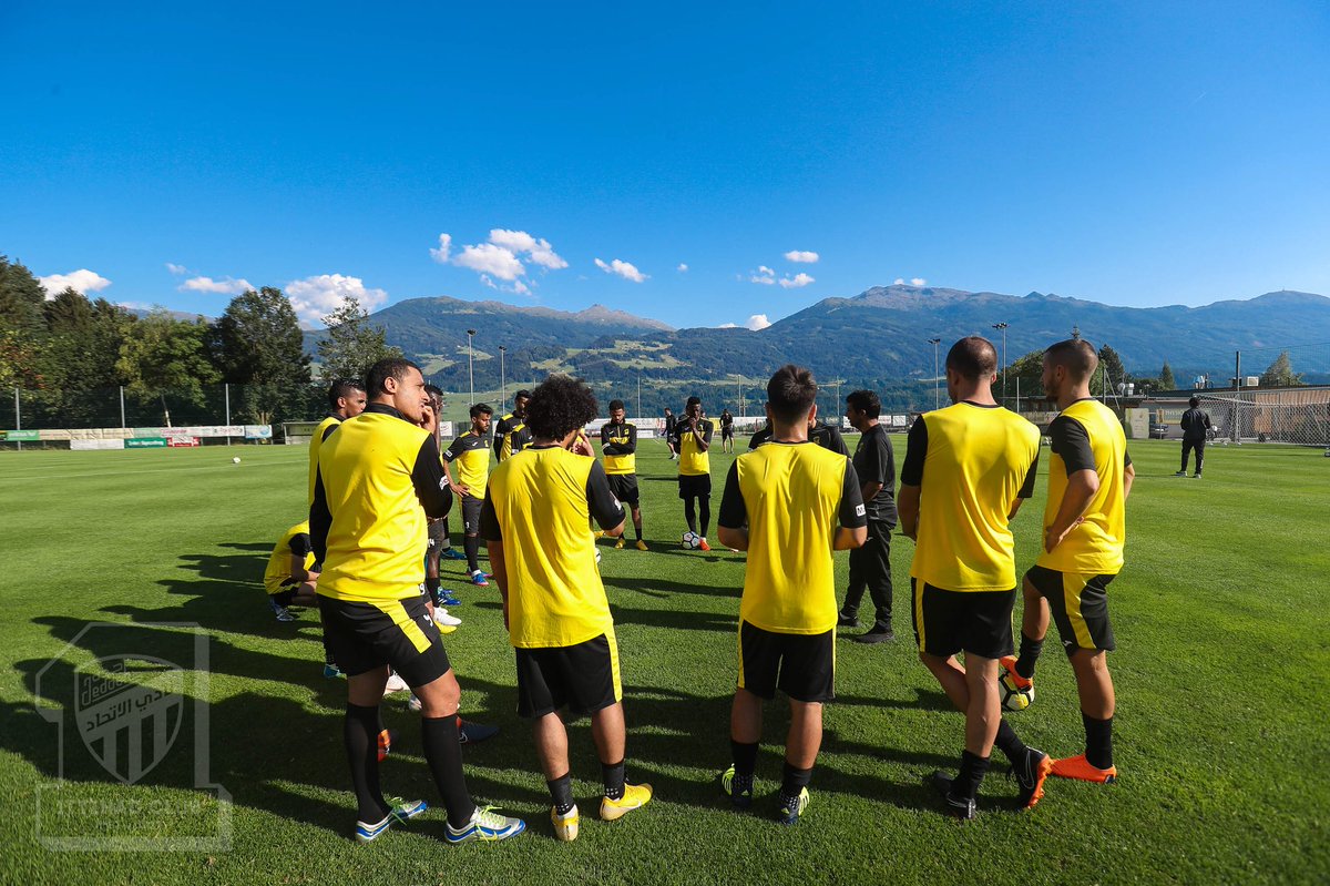 الاتحاد يواصل تدريباته.. والعكايشي وبيزتش يُشاركان