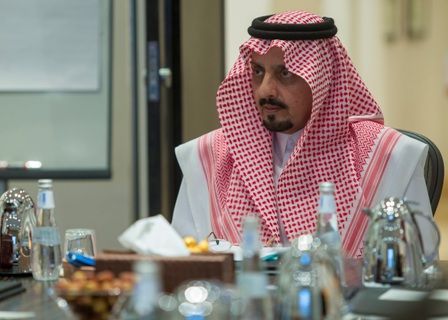 أمير عسير يؤكد حرص مؤسسة الملك خالد على تحقيق أهدافها دعمًا للتنمية