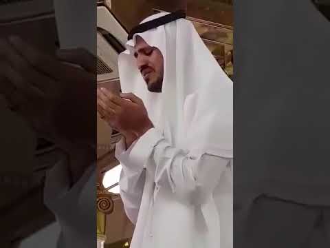 شاهد.. بكاء ودعاء في أول أذان من مكبرية المسجد النبوي للمؤذن محمد قصاص