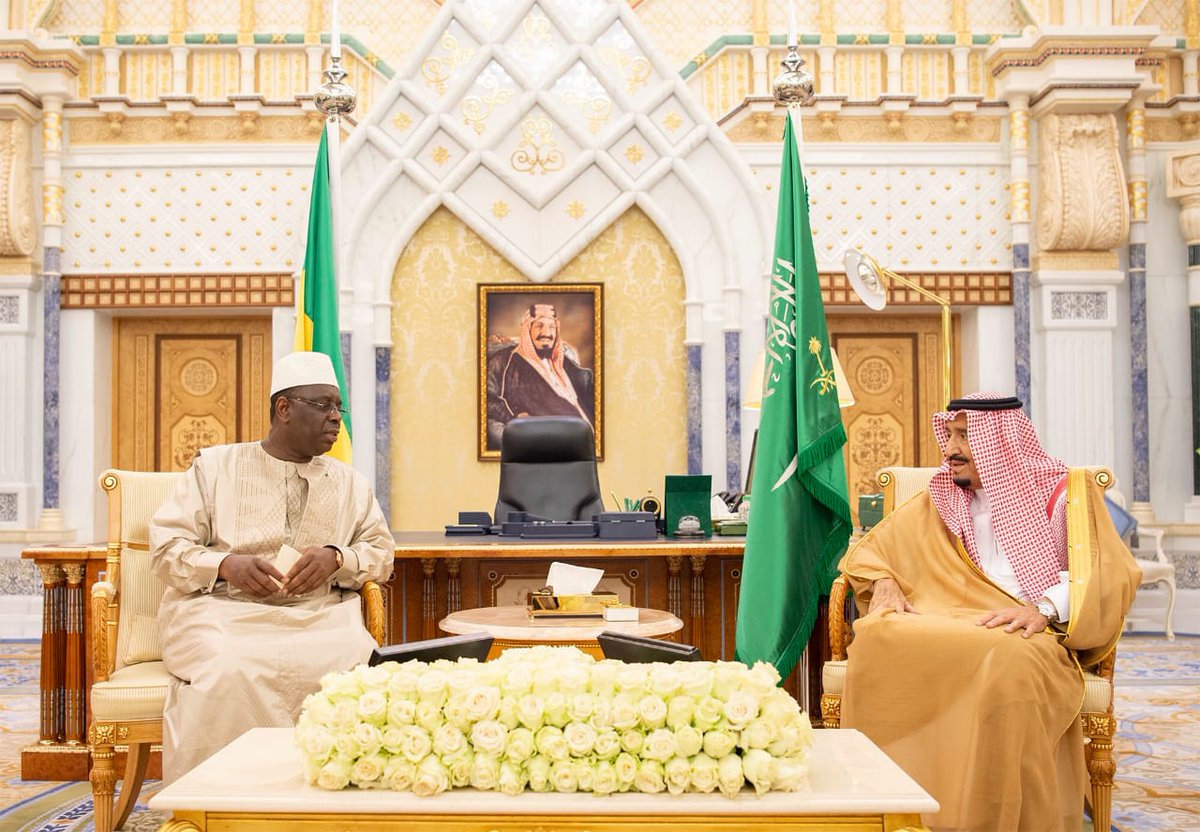 الملك يبحث سبل تطوير العلاقات مع رئيس السنغال