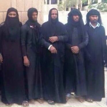 انتصارات التحالف تجبر الحوثيين على ارتداء ملابس النساء