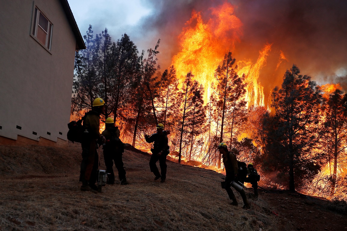 صور.. أكثر من 1000 مفقود و 71 قتيلاً في حريق كاليفورنيا
