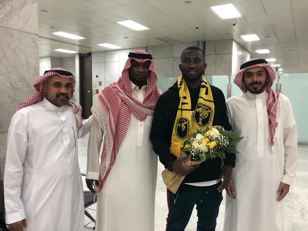 الإيفواري سانوجو يصل جدة تمهيدًا للانضمام إلى #الاتحاد