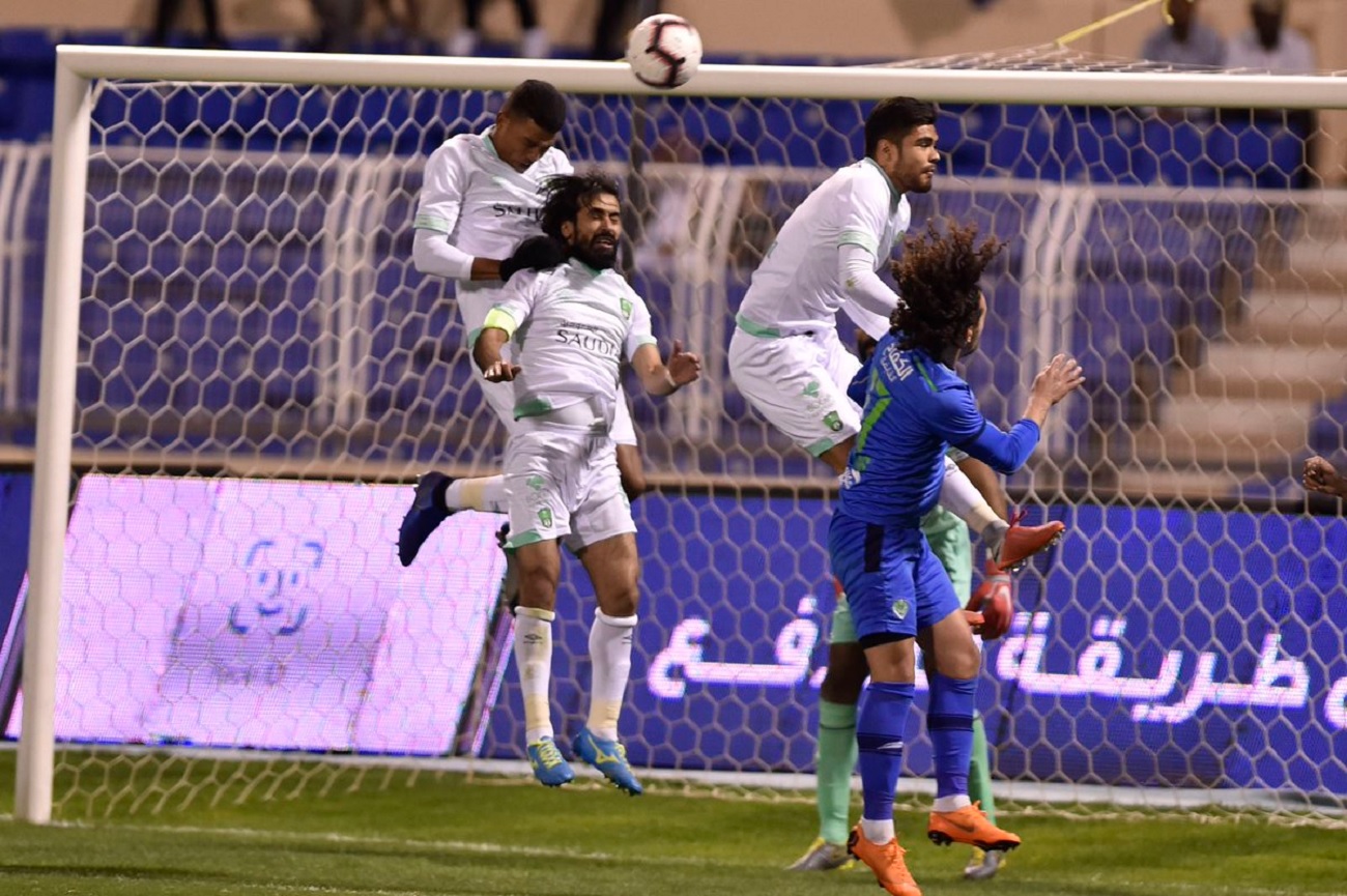 دوري محمد بن سلمان للمحترفين.. العشوائية تُسيطر على #الأهلي ضد #الفتح