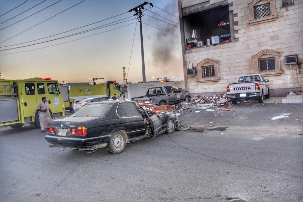 تسرب غاز يسبب اشتعالًا لحظيًّا ويصيب شخصين في جدة