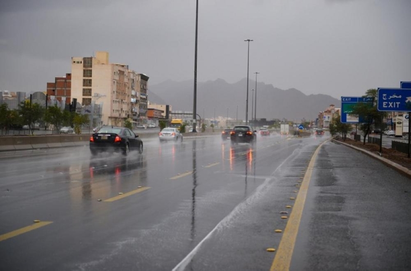 مدني حائل يحذر من أمطار الـ5 أيام