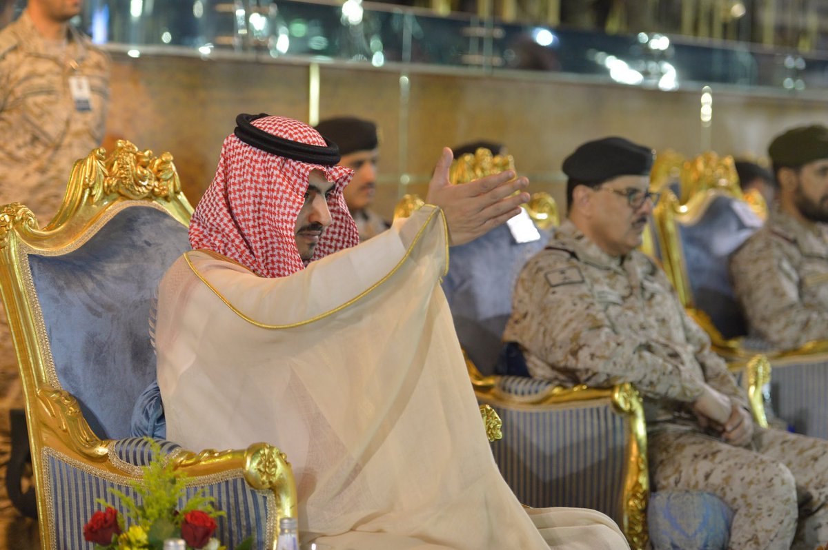 نيابة عن الأمير محمد بن سلمان.. بدر بن سلطان يشهد تخريج الدفعة الـ16 من طلبة كلية الدفاع الجوي