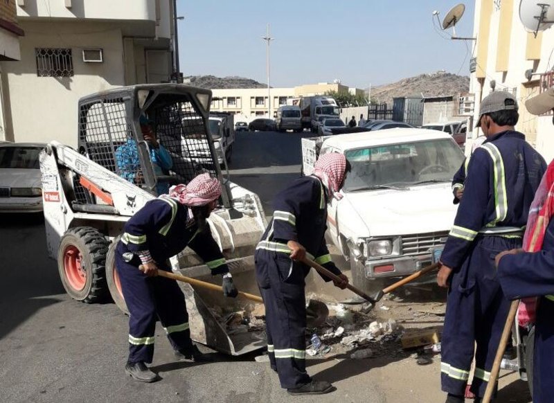 خلال أيام العيد.. إزالة 17486 طناً من النفايات بجدة والطائف