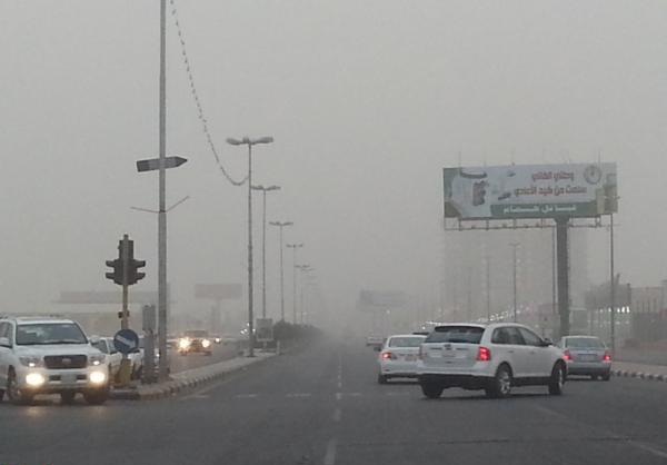 الأرصاد : غبار يحد الرؤية من الرياض إلى نجران