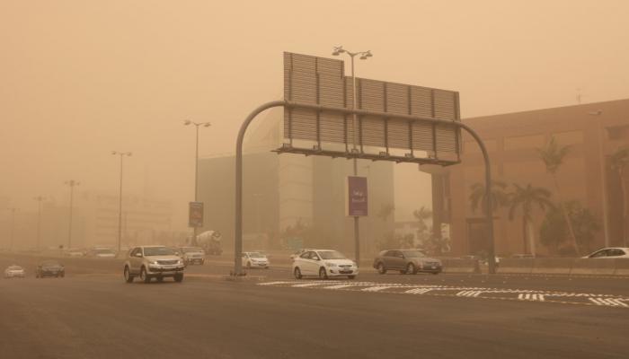غبار على منطقتي مكة والمدينة غدًا