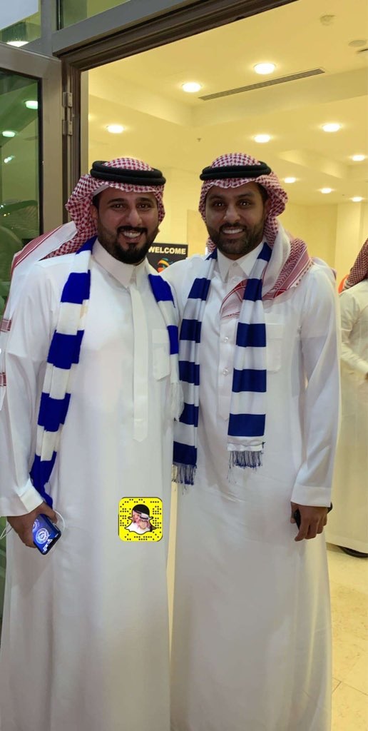 فيديو.. الوليد بن طلال والقحطاني يدعمان #الهلال ضد السد ...