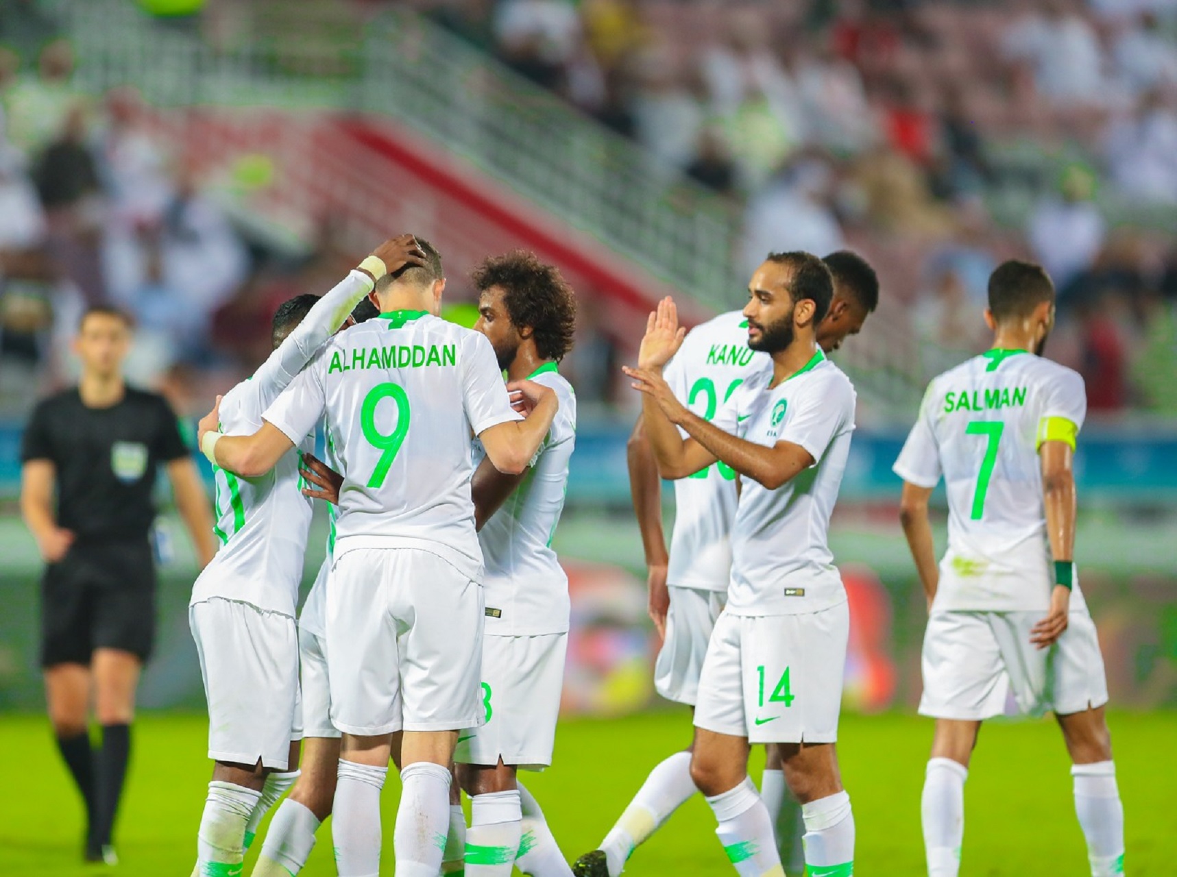رينارد يدفع بالقوة الضاربة في مباراة #السعودية و #البحرين