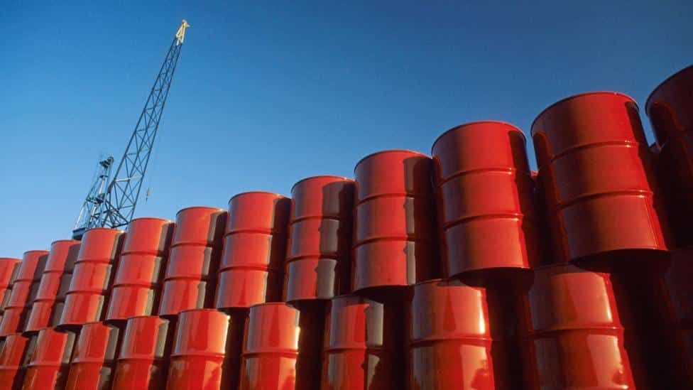أسعار النفط تواصل الهبوط والخام الأمريكي يخسر 5%
