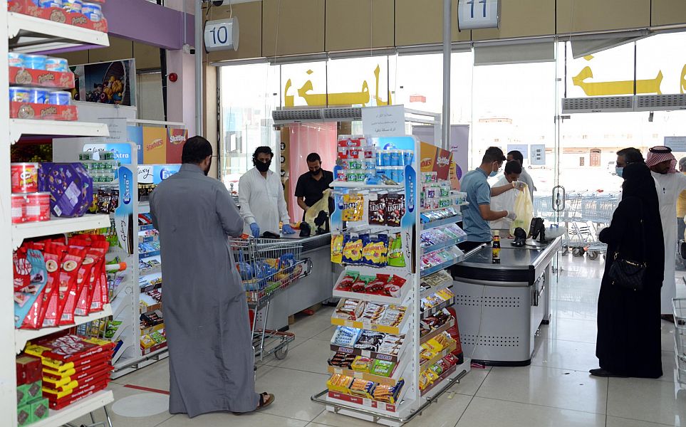 حسين العبدالقادر: المشاركون في تخفيض السلع الرمضانية لديهم حس وطني