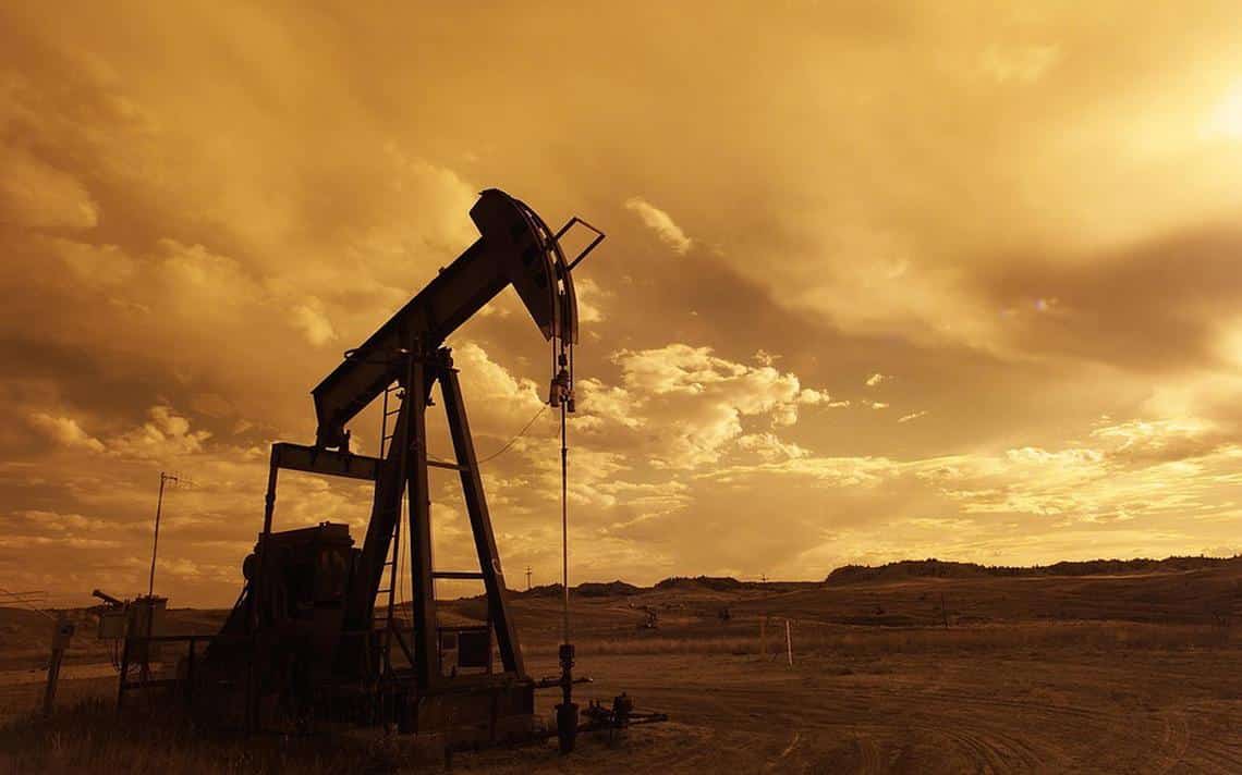 هبوط أسعار النفط بفعل مخاوف الطلب على الوقود