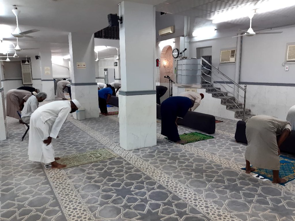 أول صلاة فجر في مساجد مكة المكرمة .. التزام وخشوع ودعاء