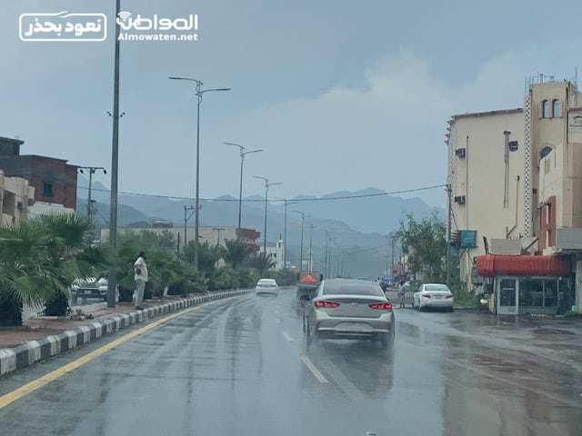 فيديو.. برد وزوابع رعدية على رجال ألمع ومدني عسير يحذر