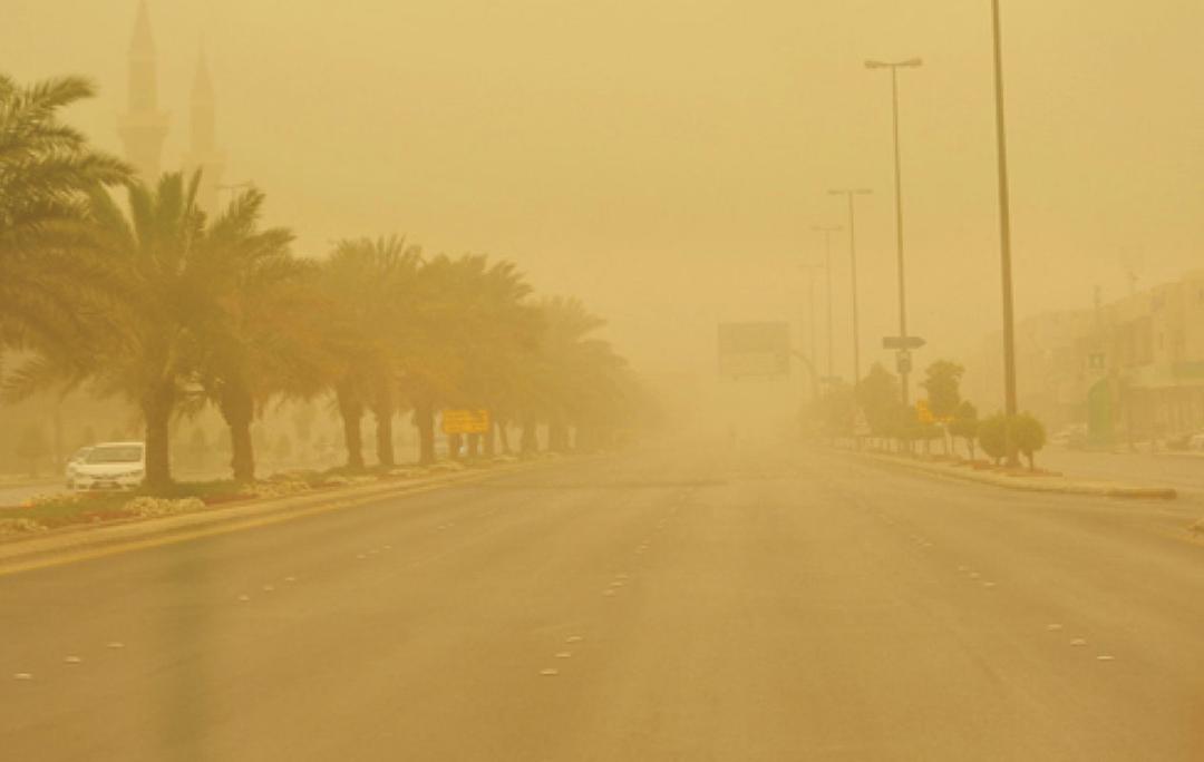 المدني يحذر أهالي 8 مناطق من الطقس: عواصف وأتربة ورمال حتى الـ7 مساء