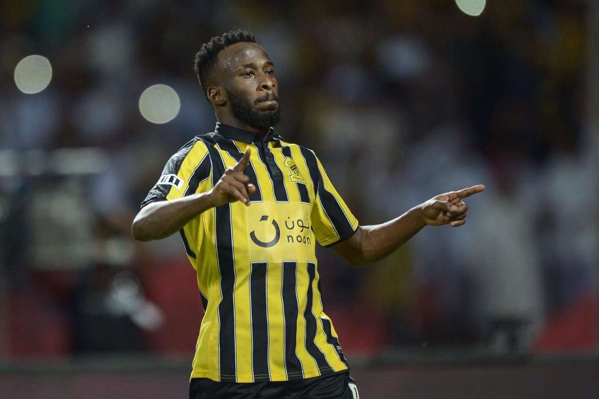 تفاصيل مثيرة حول اهتمام الهلال بضم فهد المولد