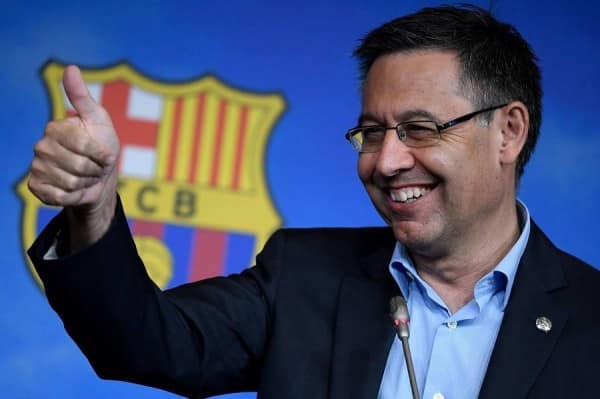 بارتوميو يصل برشلونة لاتخاذ قرارات مصيرية