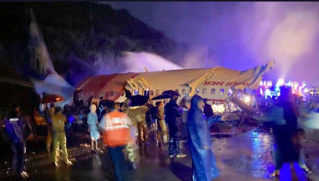 خبير طيران لـ”المواطن”: سوء الأحوال الجوية دفعت الطائرة الهندية للهبوط غير الموفق والانشطار