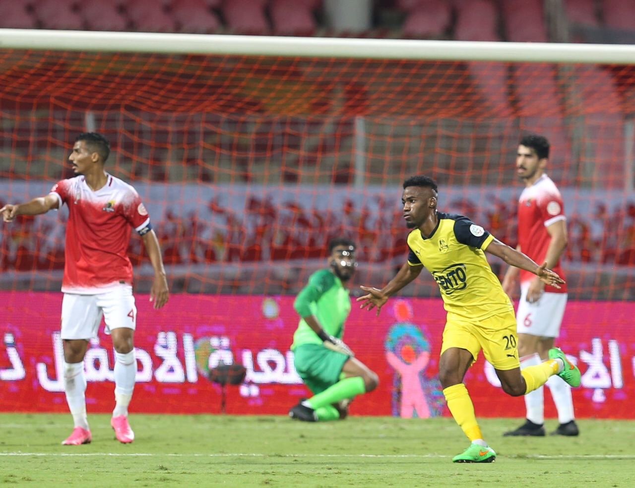 الوحدة والعين يتعادلان بالشوط الأول من دوري محمد بن سلمان