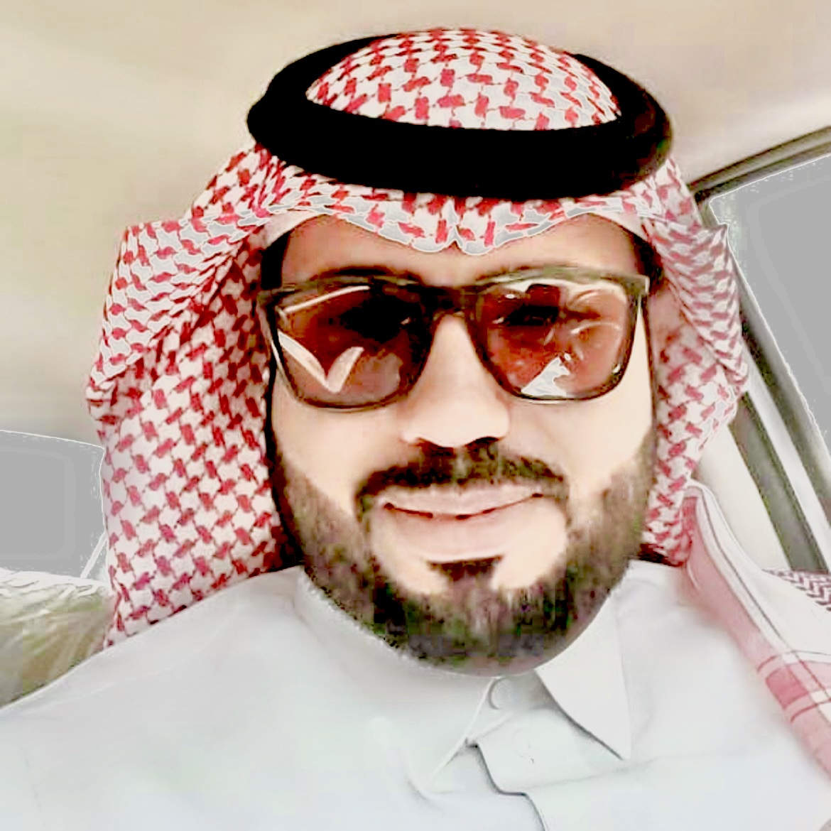 المعلم علي آل مشهور الشواطي في ذمة الله