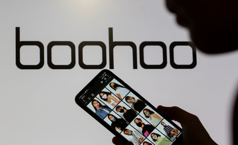 Boohoo تشتري أشهر متجر أزياء في بريطانيا