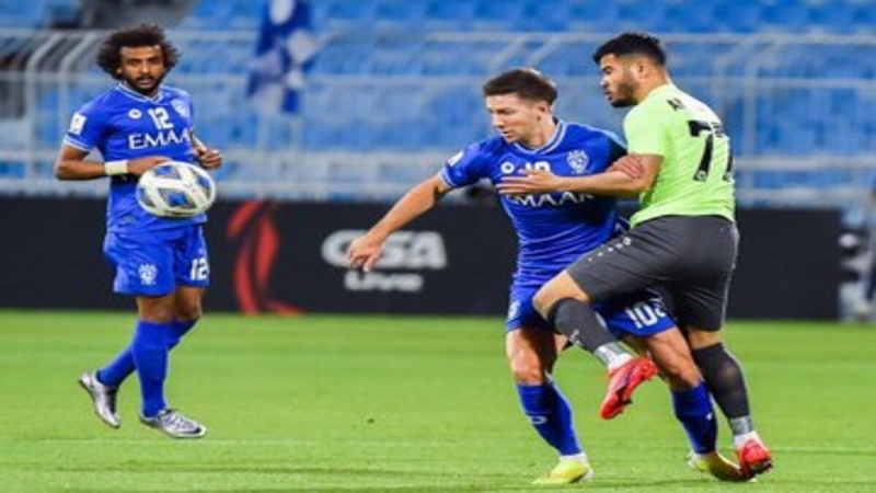 لوسيانو فيتو في مباراة الهلال وأجمك