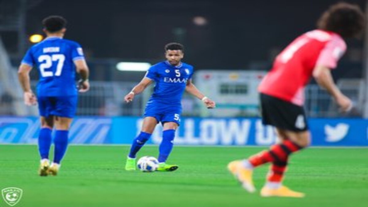 الهلال يعبر الاستقلال بثلاثية