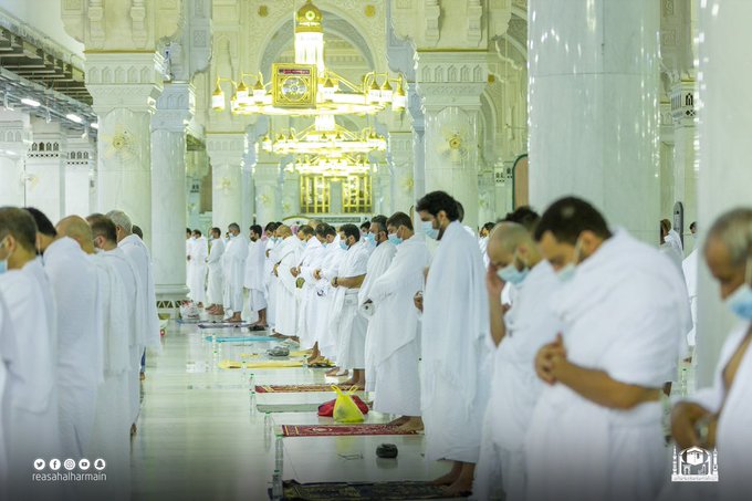 جدول صلاة التراويح ليلة الرابع عشر من رمضان بالحرمين الشريفين