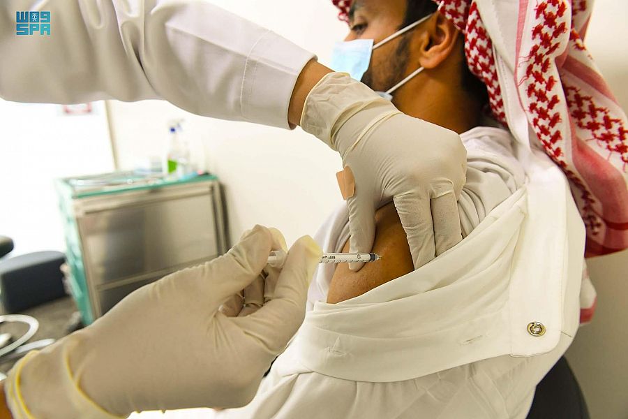 إعطاء 41.358 مليون جرعة لقاح كورونا في السعودية 