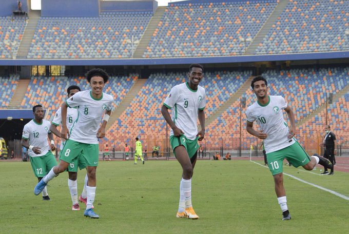 موعد مباراة السعودية والجزائر