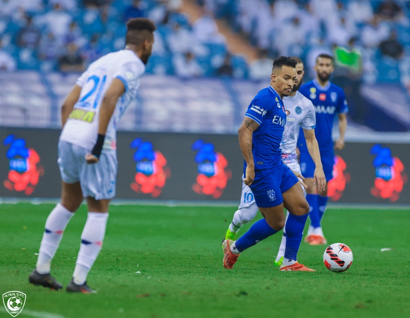 ماثيوس بيريرا - الهلال والباطن