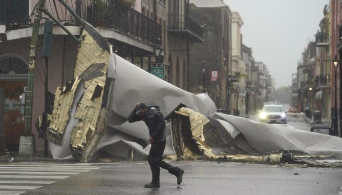 بايدن يعلن وقوع كارثة كبرى في ولاية لويزيانا بعد الإعصار إيدا