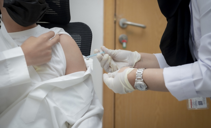 شهر واحد لإتاحة دراسات سلامة تطعيم الأطفال ضد كورونا