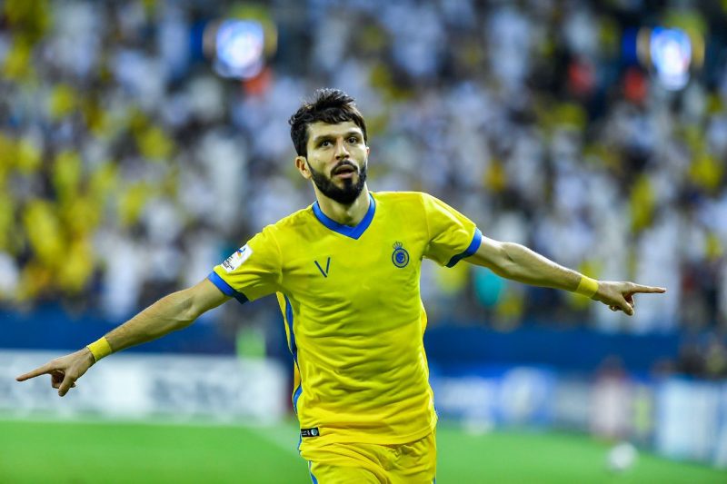 ماشاريبوف لاعب النصر 