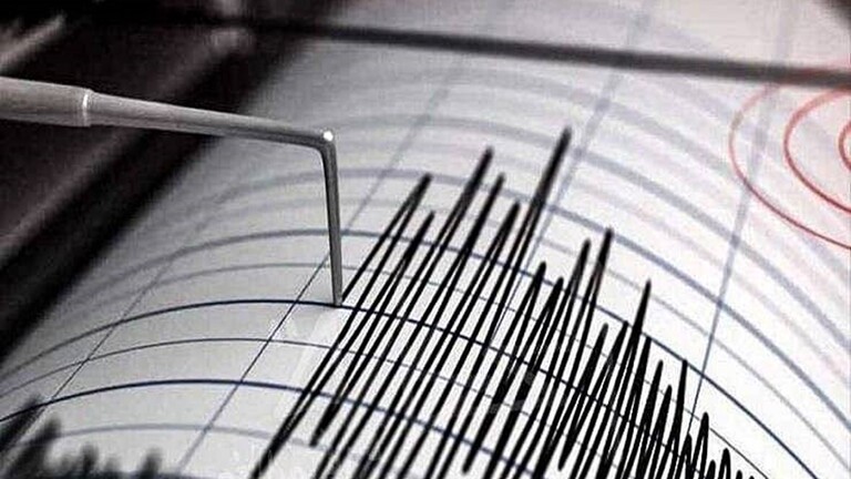 زلزال عنيف بقوة 6 درجات يضرب إحدى جزر إندونيسيا