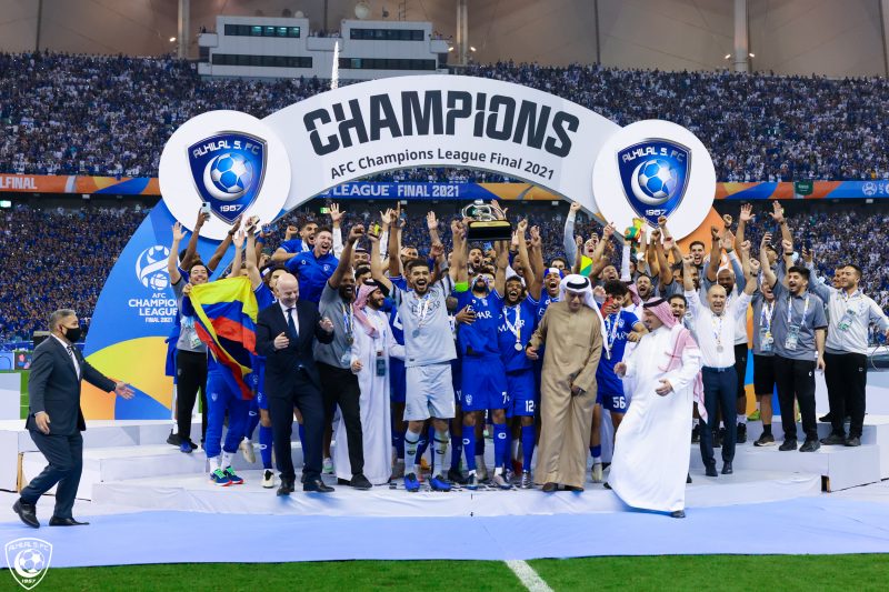 تتويج الهلال بآسيا 2021