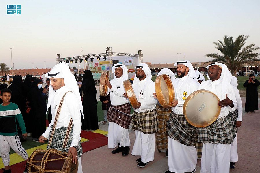 فعاليات مهرجان بين أهلنا بالنعيرية تستقطب 22 ألف زائر